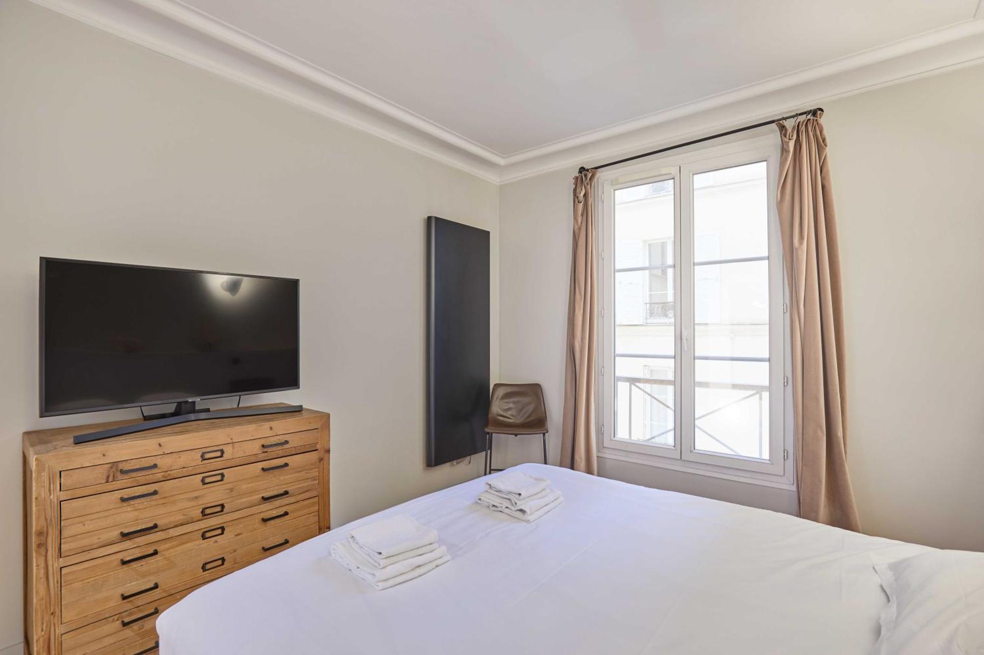 Magnificent Apartment - 3Br- 8P - Batignolles Paris Exteriör bild